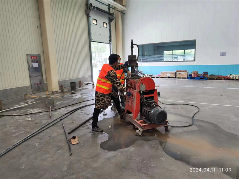 城固厂房地面下沉塌陷注浆加固施工